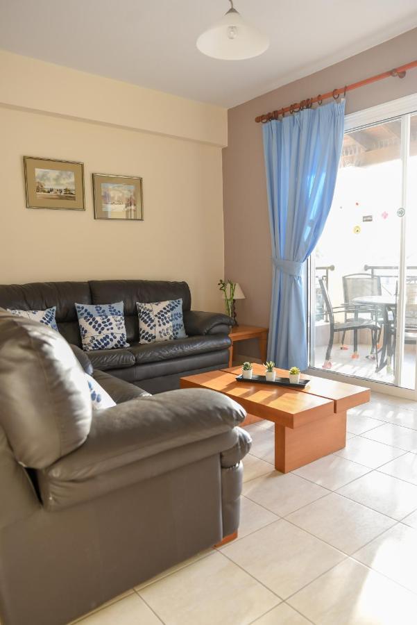 Melania Gardens Apartment 2 Paphos Exteriör bild