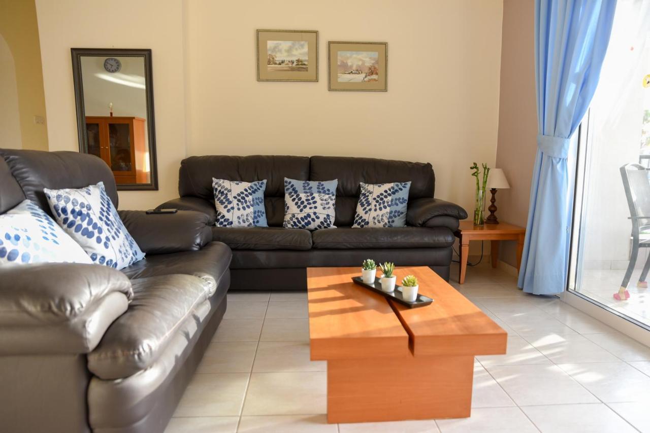 Melania Gardens Apartment 2 Paphos Exteriör bild