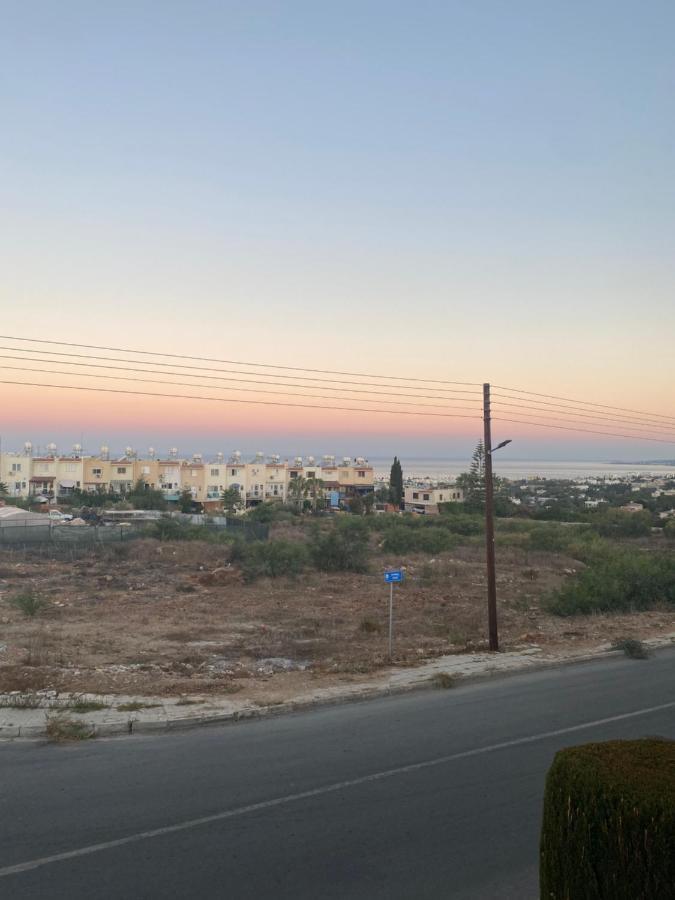 Melania Gardens Apartment 2 Paphos Exteriör bild